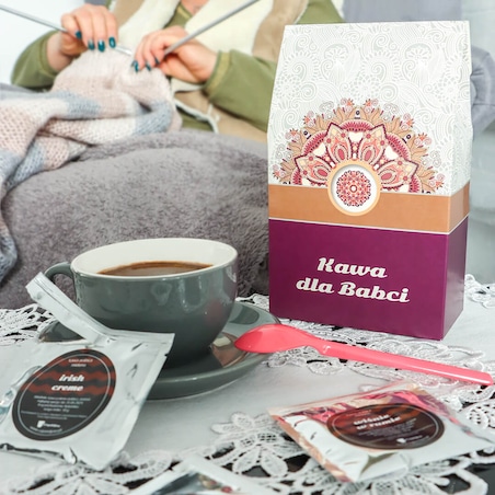 Zestaw kaw dla Babci - prezent podarunek dla babci z kawą smakową aromatyzowaną 10 smaków x 10g - prezent upominek na Dzień Babci i nie tylko