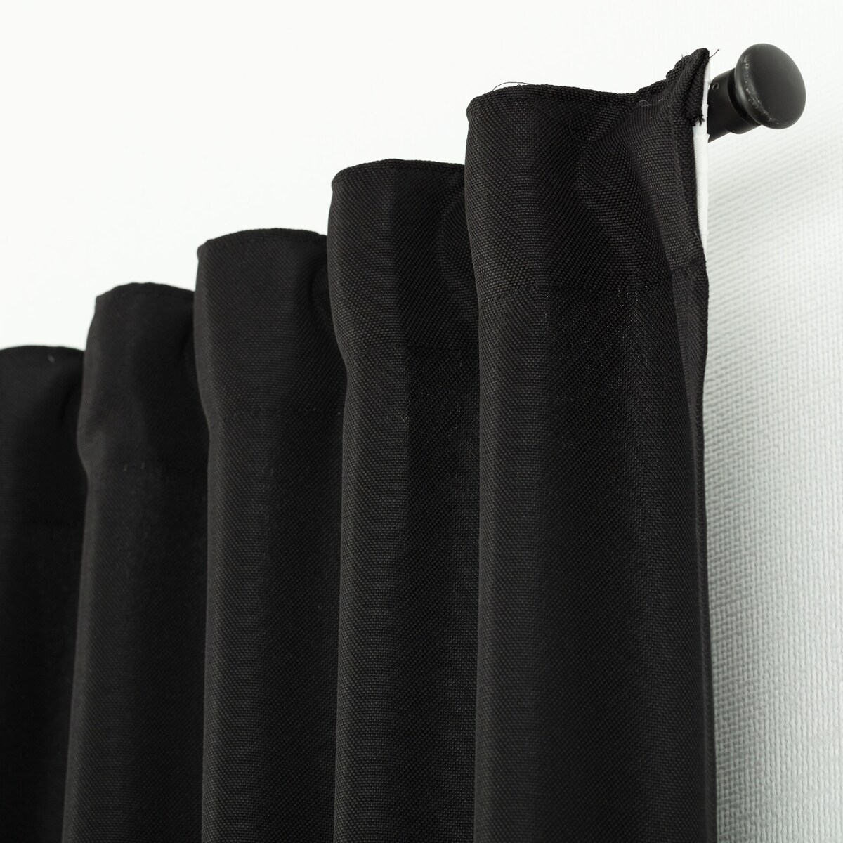 Zasłona BASIC na taśmie marszczącej 140x300cm czarny 1 szt. 140x300 czarny