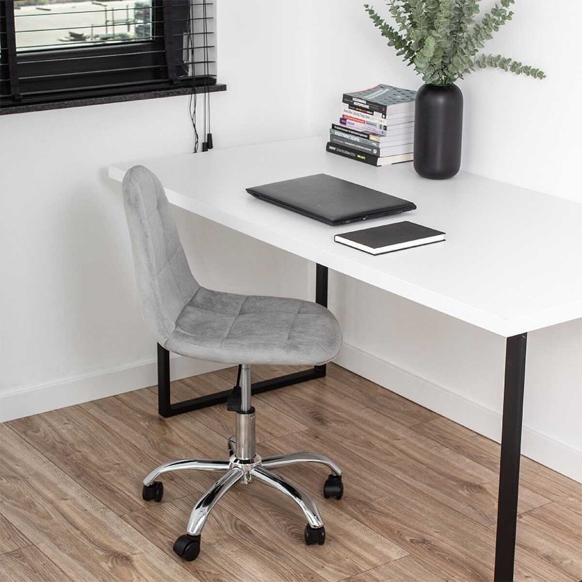 Krzesło biurowe obrotowe nowoczesne pikowane szare