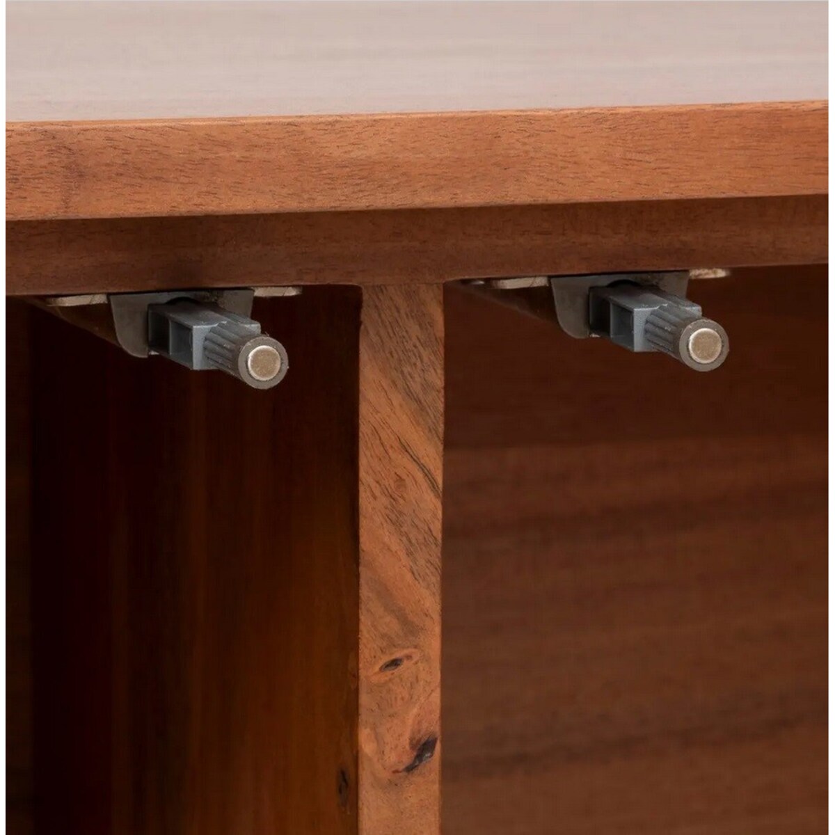 Regał z drewna akacji z plecionką Noma 150x124 cm