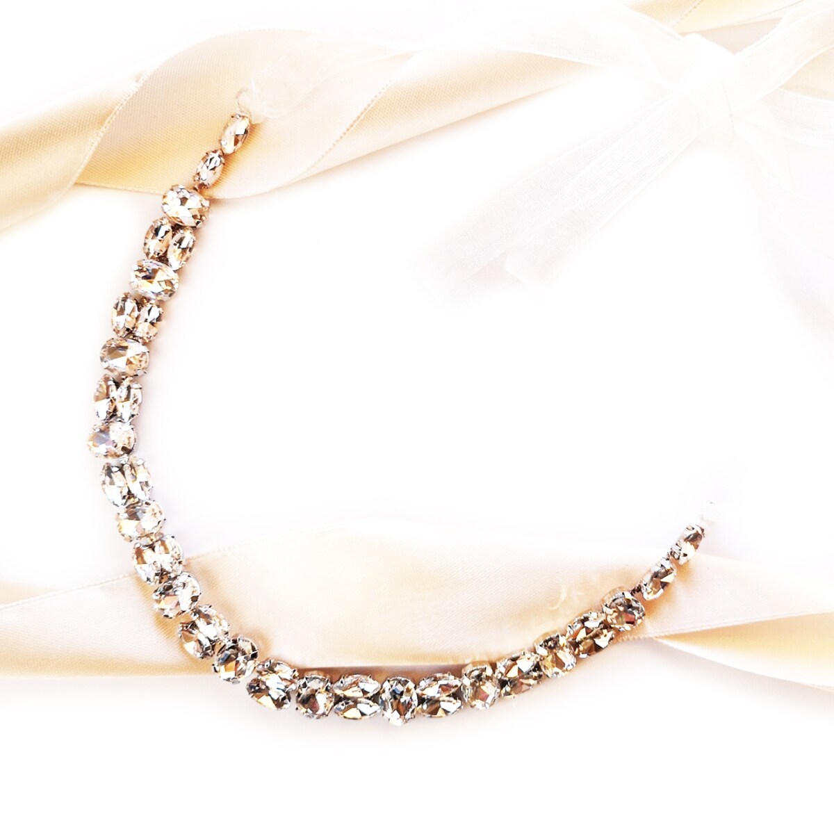 Opaska ślubna srebrna ze wstążką rząd cyrkonii