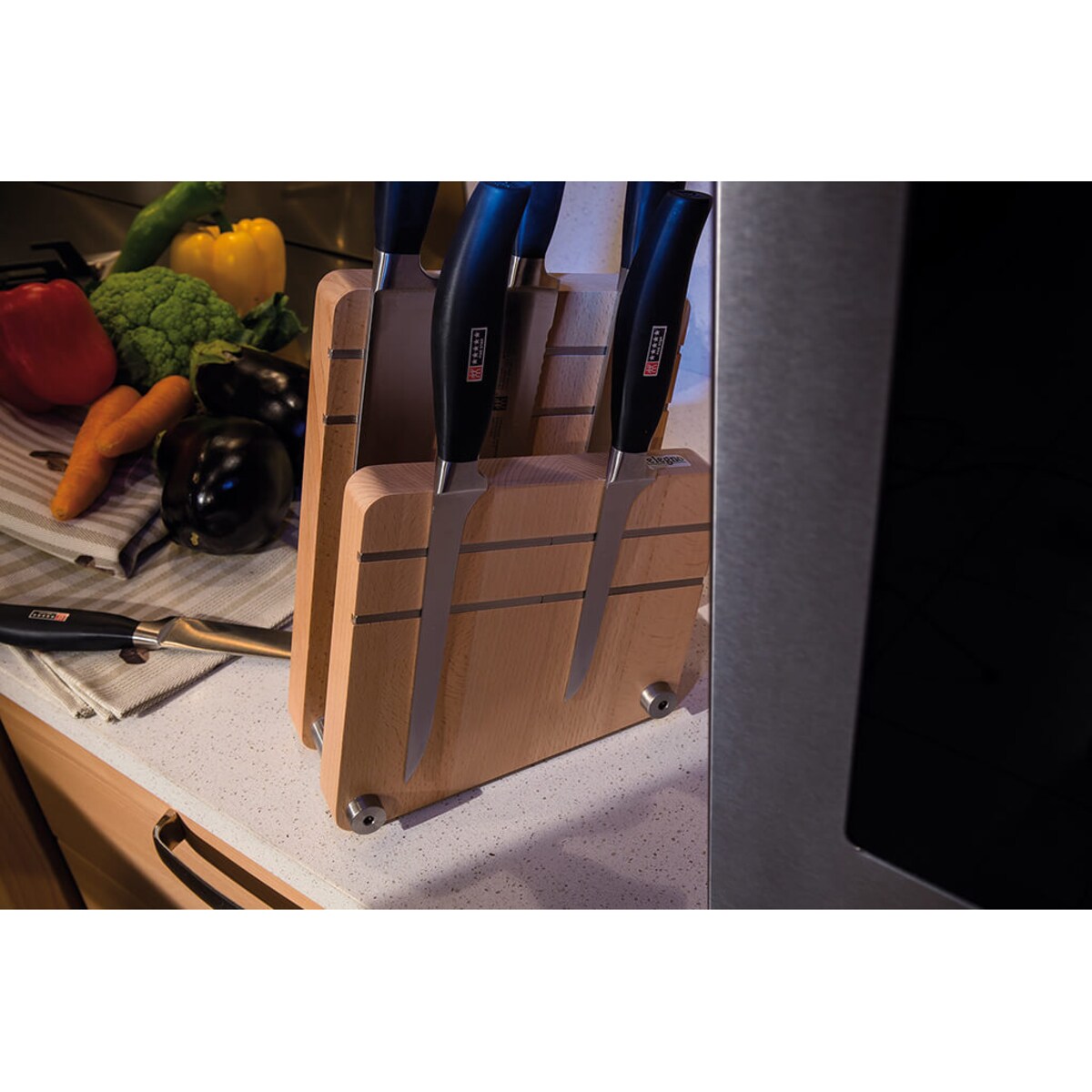 Podwójny magnetyczny blok na noże z drewna bukowego Artelegno Milano