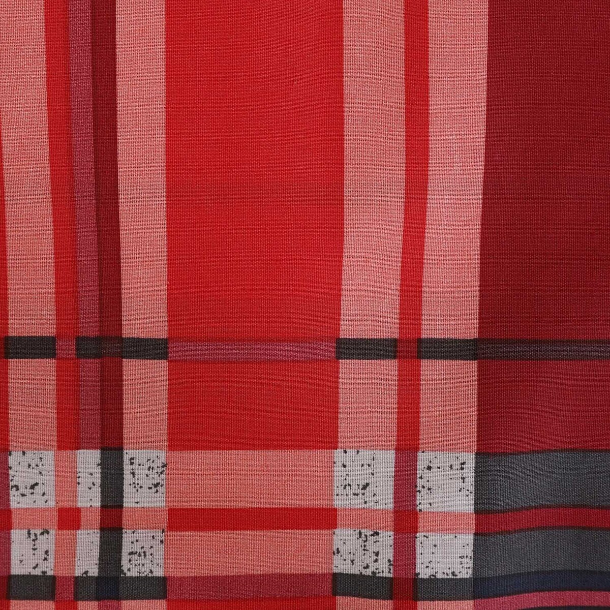 Pościel bawełniana 220x200 Lancaster czerwona w czarną kratę, Cottonlove, Darymex