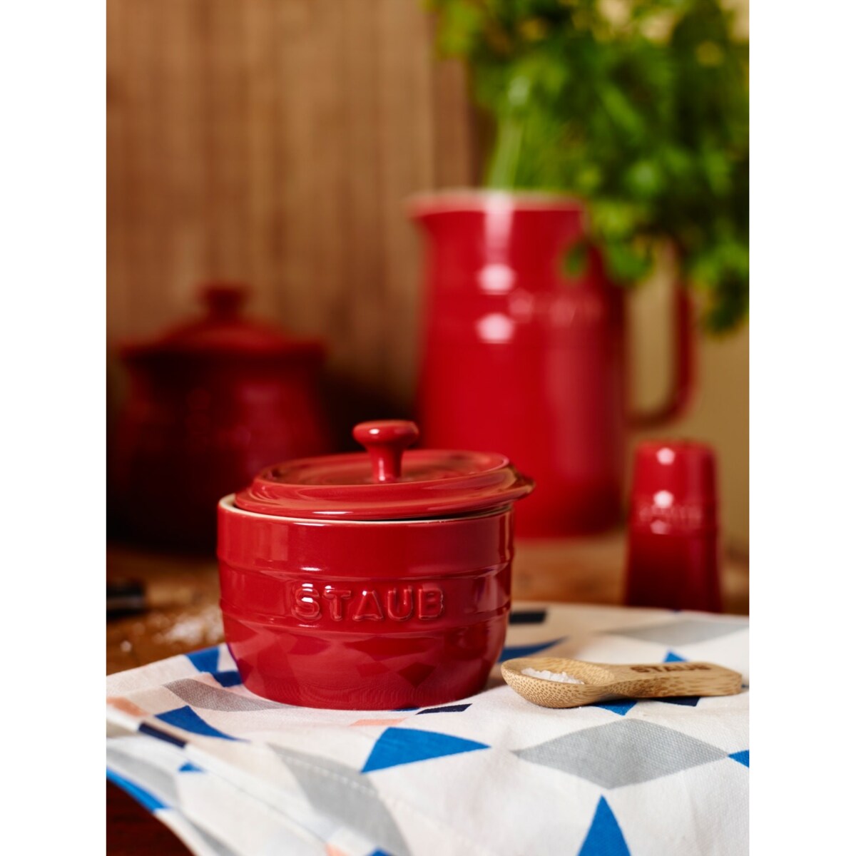 Pojemnik na sól Staub - 250 ml, Czerwony