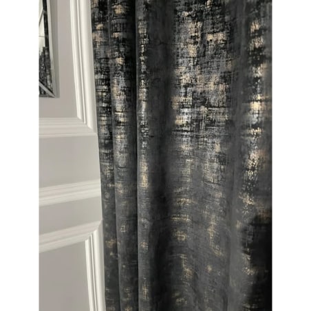 Zasłona ze złotymi przetarciami 140x250 cm na przelotkach | czarny ze złotem