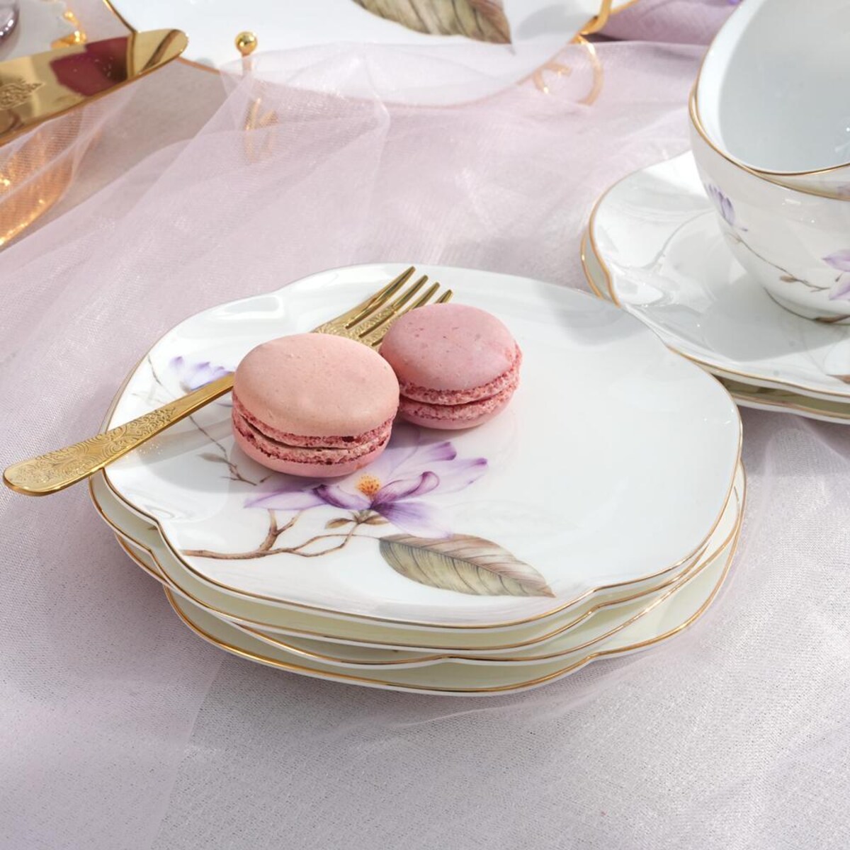 VILLA ITALIA Talerzyk deserowy porcelanowy 16,5 x 16,5 cm SECRET of SPRING