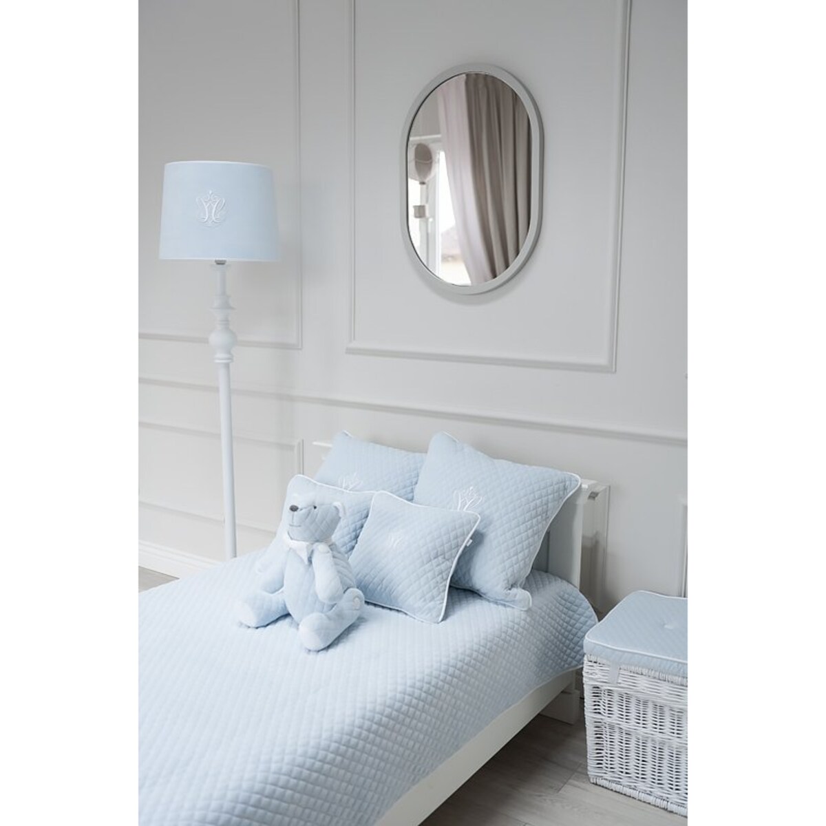 Poduszka pikowana błękitna mała