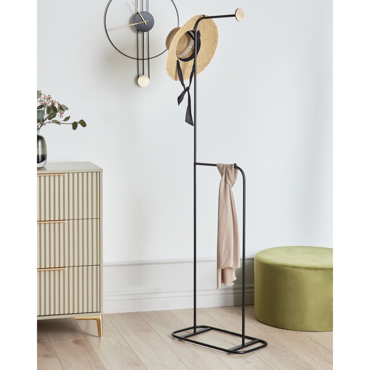 Wieszak stojący czarny EUREKA