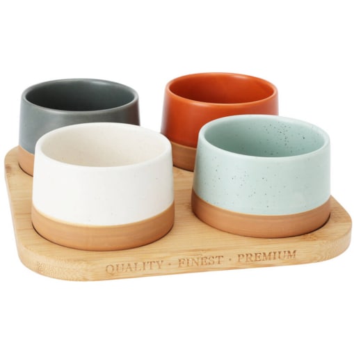 Zestaw kolorowych miseczek do serwowania