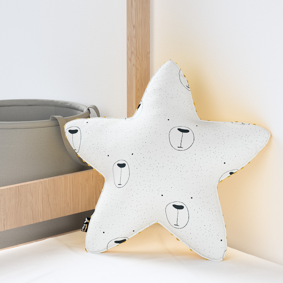 Poduszka Lucky Star z minky, ecru-czarny, 52x15x52cm, Magic Collection