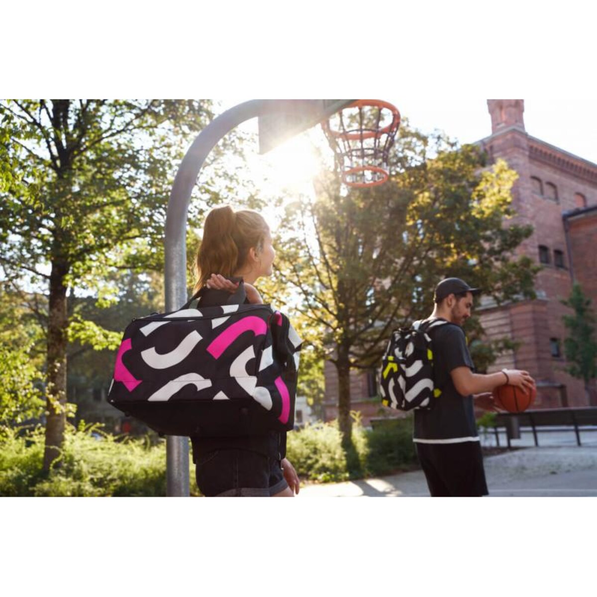 Torba allrounder L pocket signature bold pink