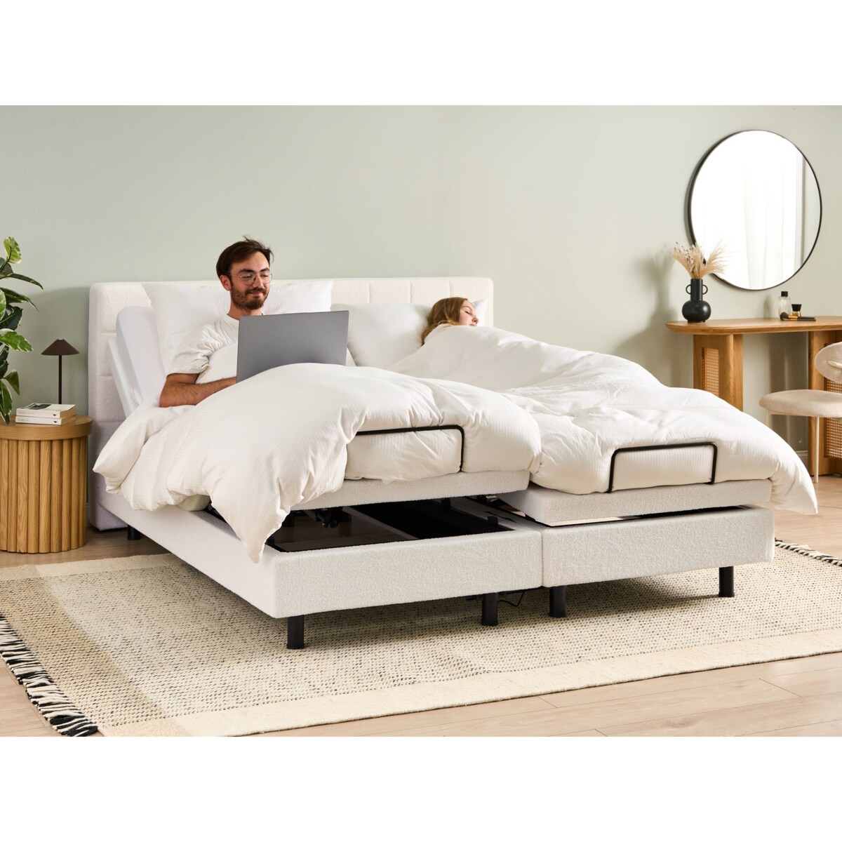 Łóżko regulowane Boucle DUKE 180 x 200 cm Złamana biel