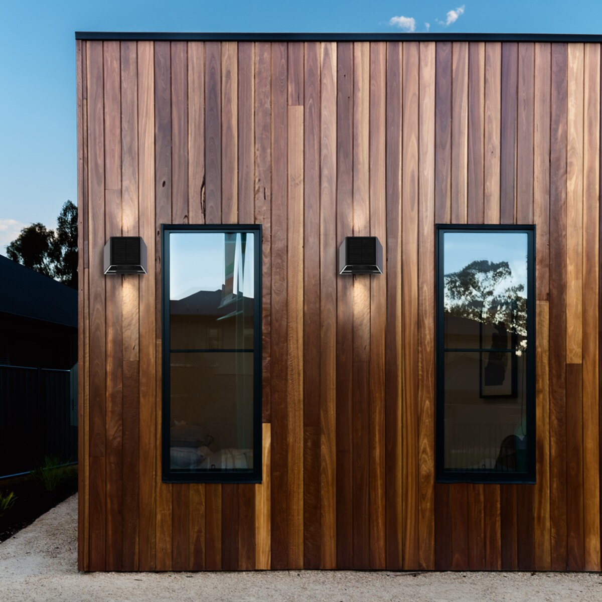 Solarny kinkiet Wings EKO9097 Ekolight LED 2W 3000K zewnętrzny IP54 czarny