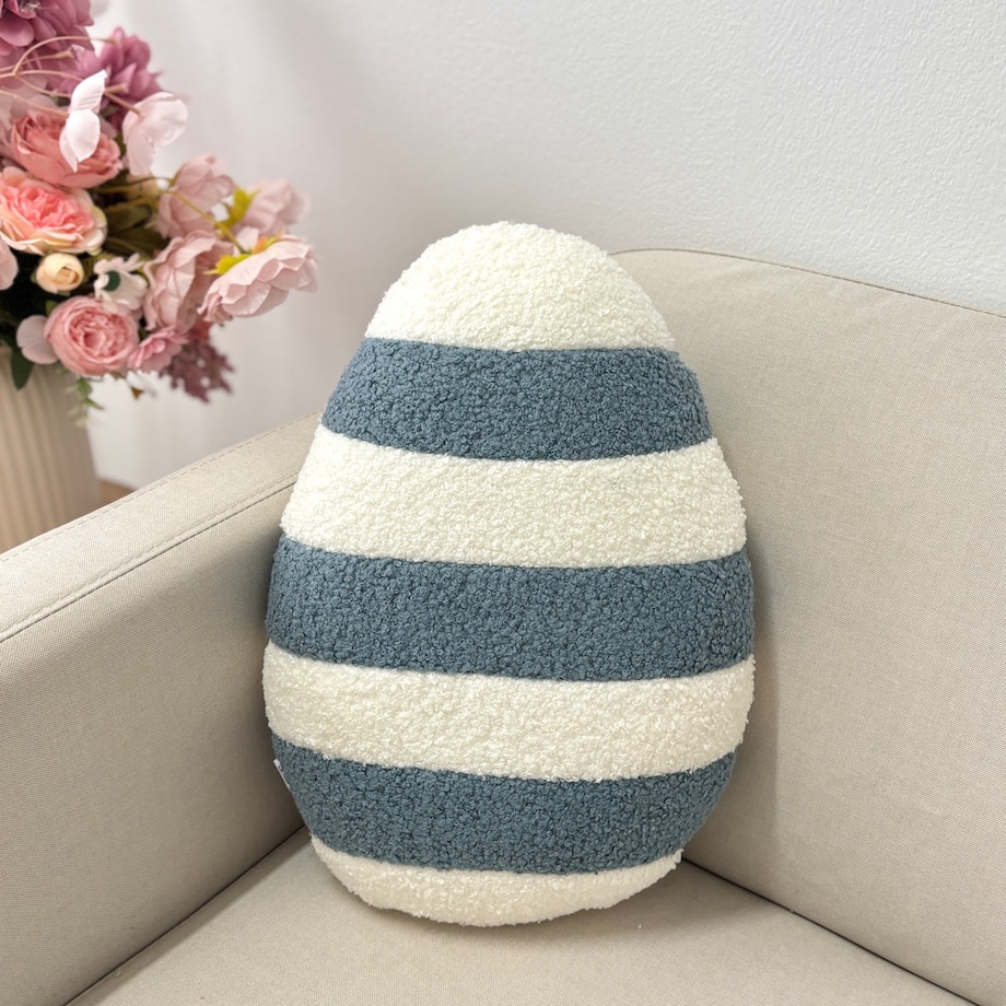 Poduszka jajko pisanka w paski bolce ecru niebieski