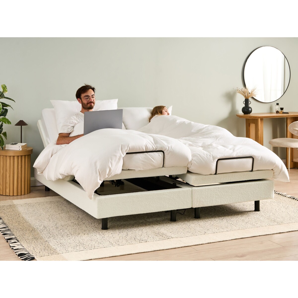 Łóżko regulowane bez zagłówka Boucle DUKE 180 x 200 cm Złamana biel