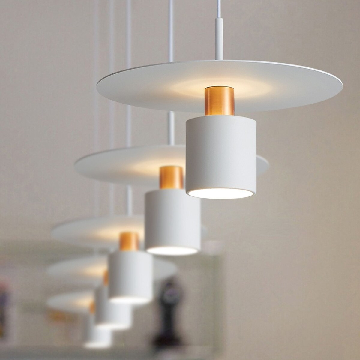 Lampa wisząca nowoczesna biała biała różowe złoto