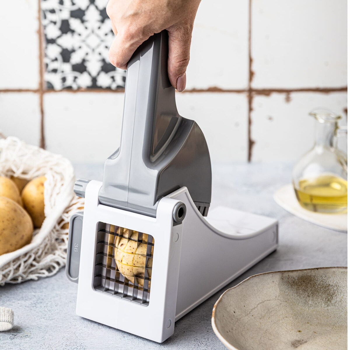 Maszynka ręczna do krojenia ziemniaków frytek biała KINGHOFF