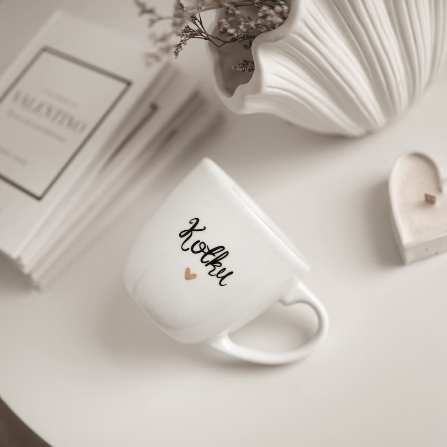 Biały Kubek Porcelanowy 300 ml - Napis Dzień Dobry Kotku ze Złotym Sercem dla Partnerki na Rocznicę