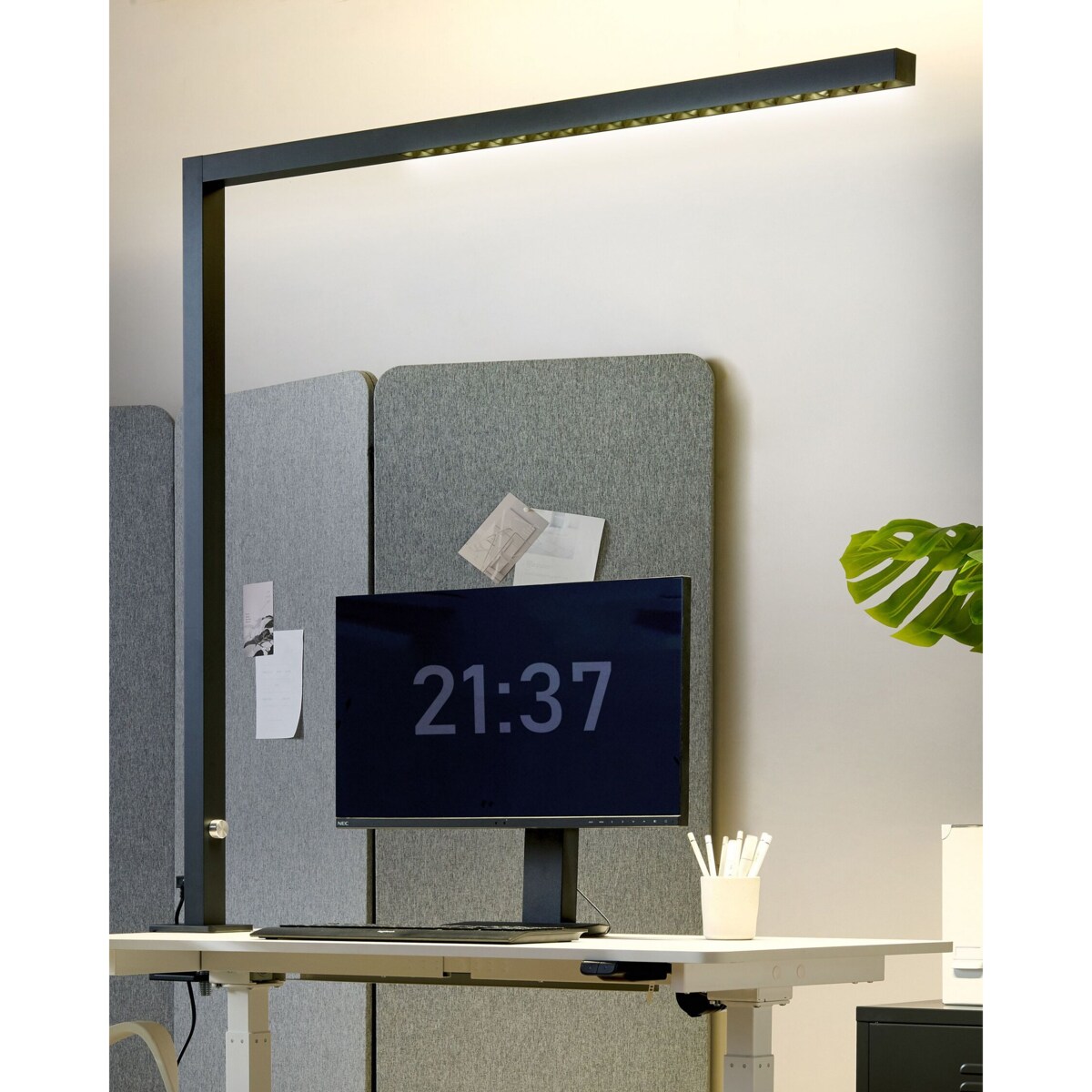 Lampa biurkowa zaciskowa LED metalowa czarna VOLANS