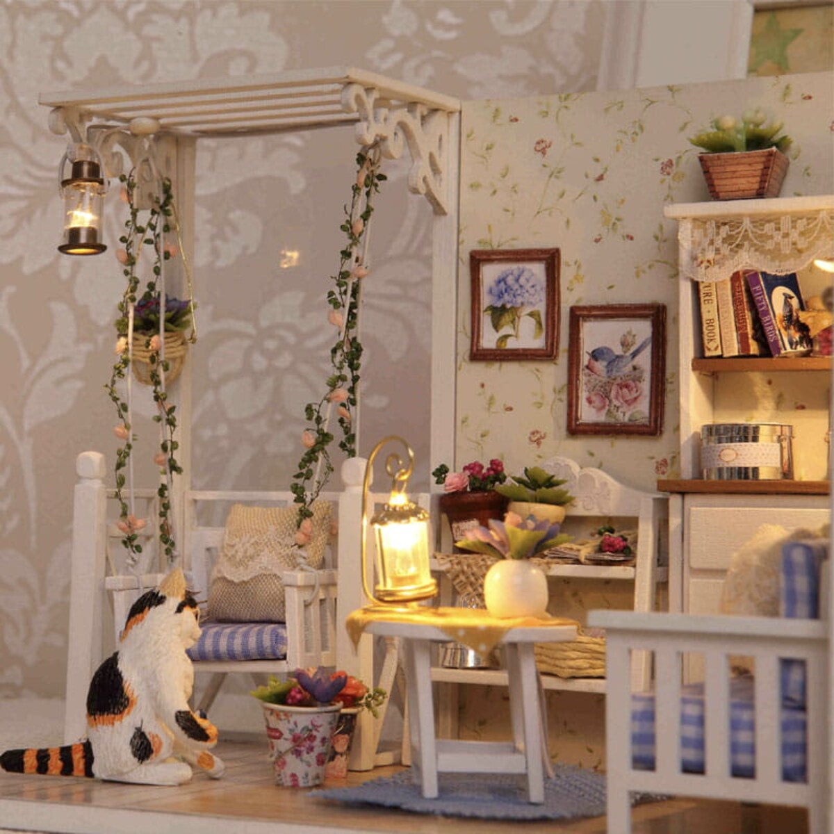 Miniaturowy domek - Fiołkowa weranda