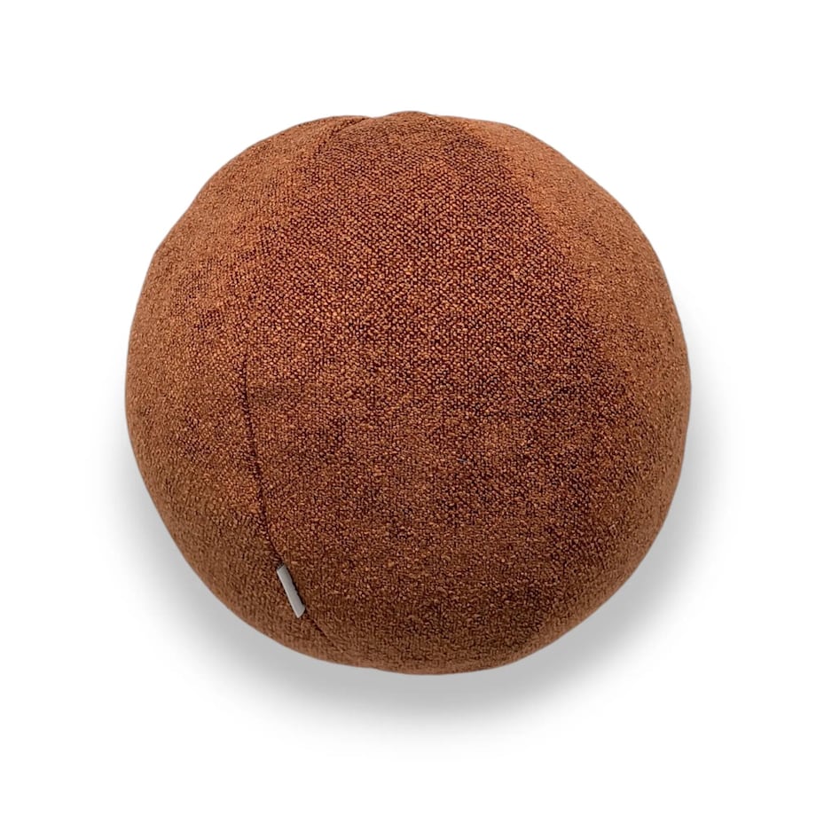 Ruda poduszka dekoracyjna kula Ronda