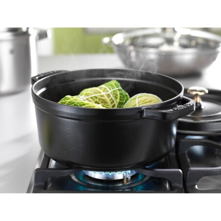 Garnek żeliwny okrągły Staub - 3.8 ltr, Czarny