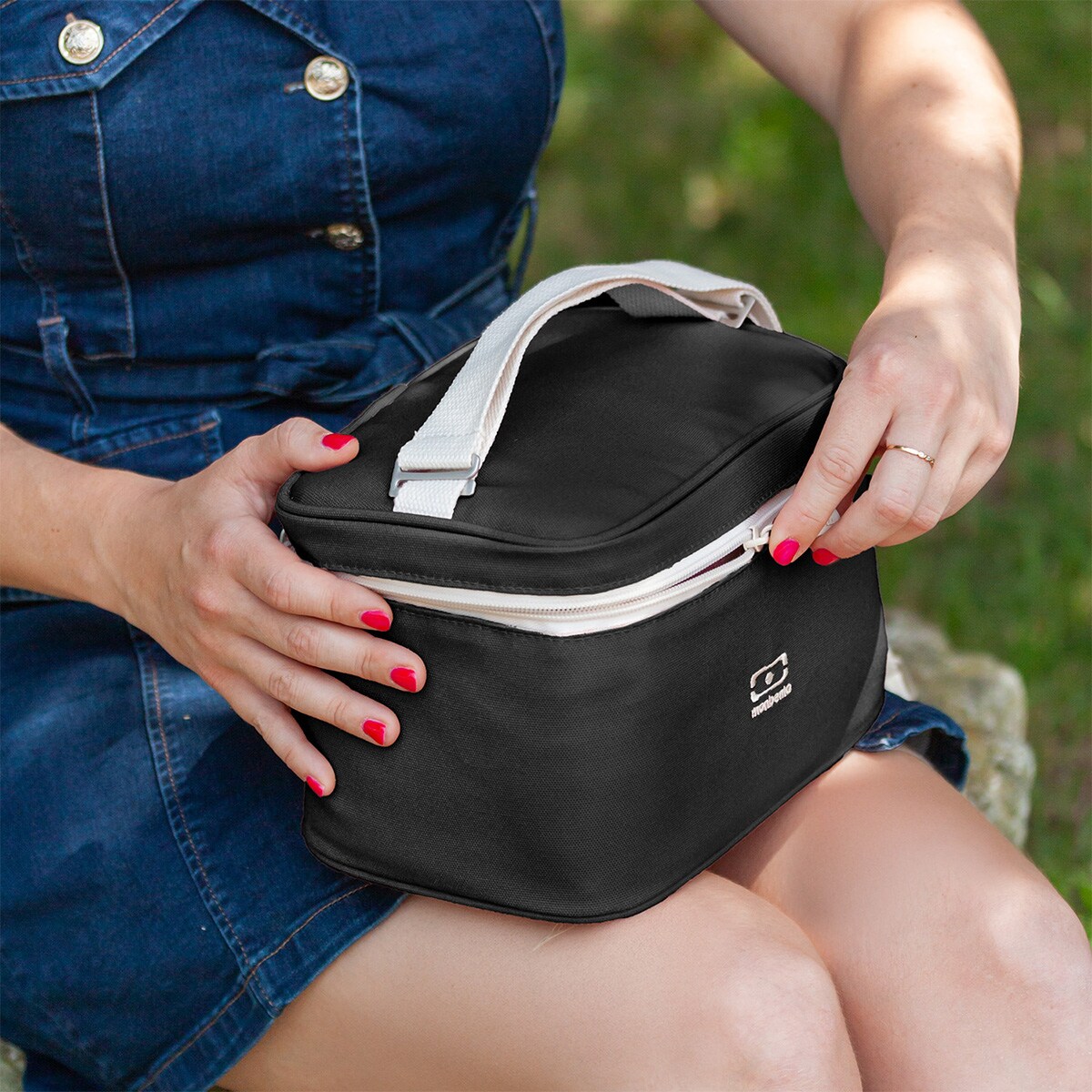 Monbento Arctic torba termiczna na lunch 5L Black Onyx