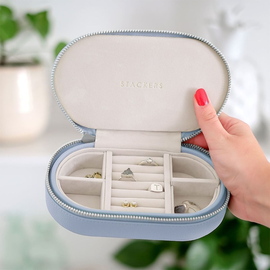 Pudełko podróżne na biżuterię Stackers Travel owalne lawendowe