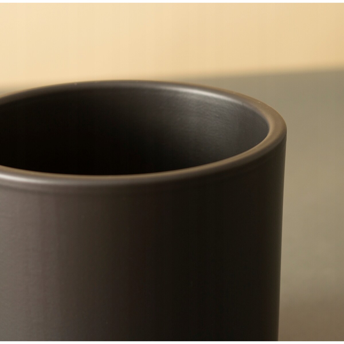 DONICZKA CZARNA 14cm mała ceramiczna mat MARIA na balkon taras do salonu