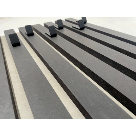 Drewniany wieszak na ubrania Lamele 98cm moduł 40cm czarny