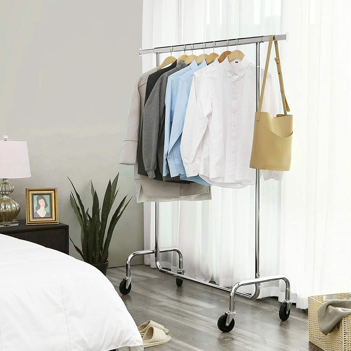 Wieszak Na Ubrania Na Kółkach do przedpokoju korytarza sypialni Srebrny