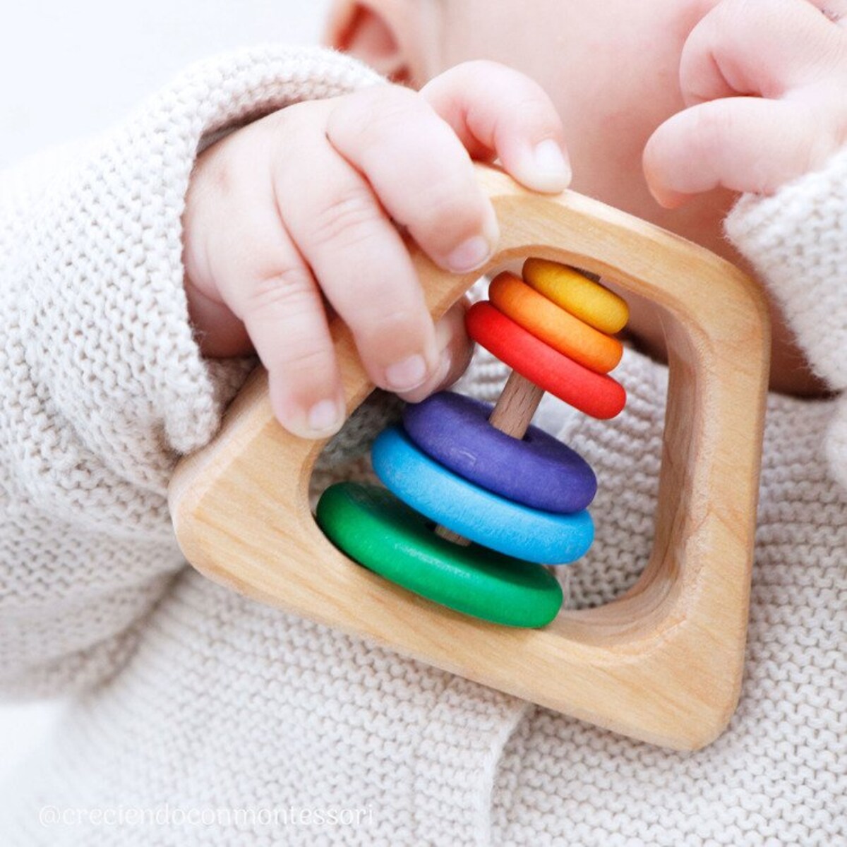 Grzechotka dla niemowlaka Piramida drewniana kolorowa 0+ Grimm's