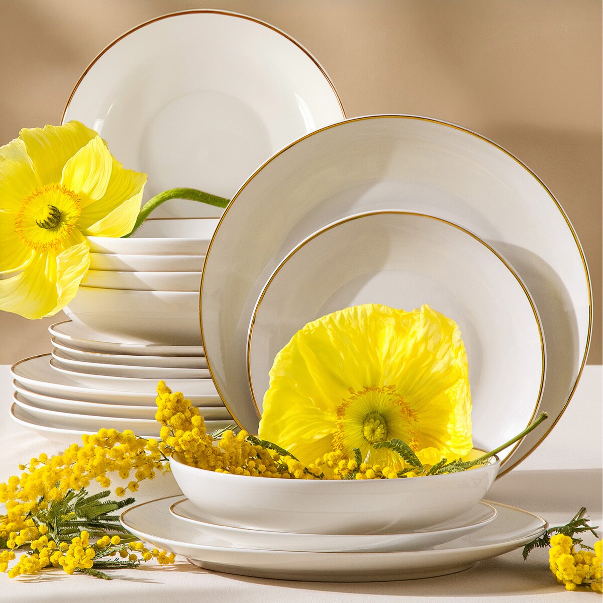 KONSIMO AD BELLA, Zestaw obiadowy 6 os. (18 el.), kolor ecru/złoty