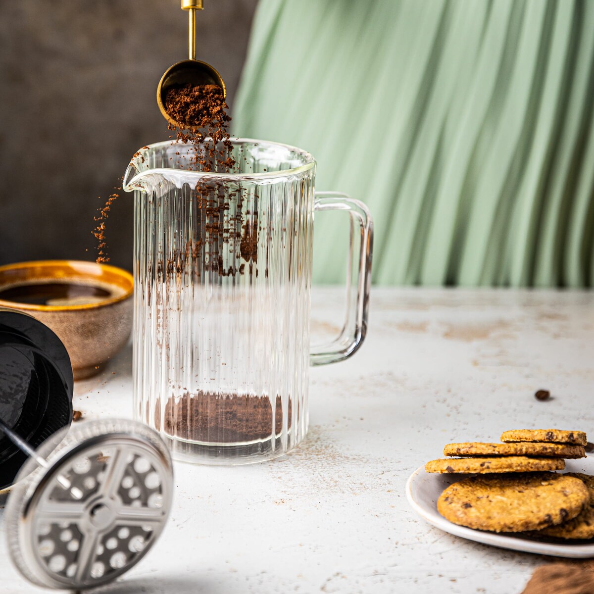 Zaparzacz do kawy herbaty szklany 600ml French Press złoty KLAUSBERG