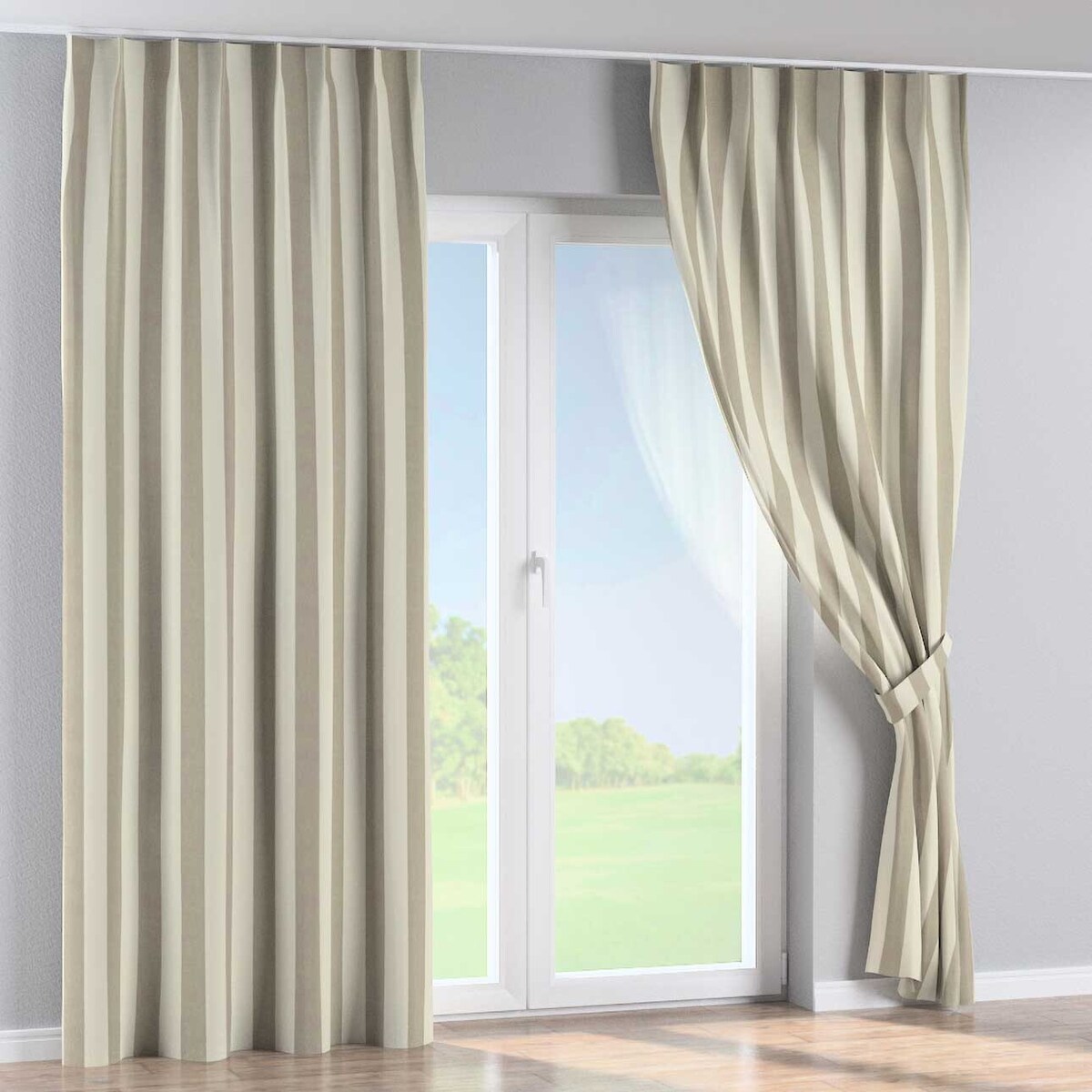 Zasłona na haczykach flex pojedynczych 130x245 beżowo-białe pionowe pasy (5,5cm)