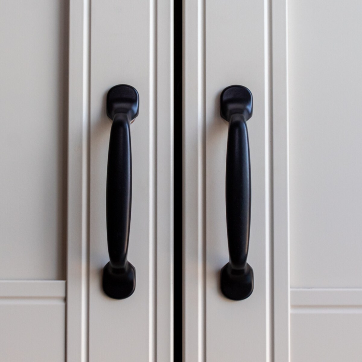 10x Uchwyt meblowy elegancki czarny 96 mm zestaw do mebli 10 szt