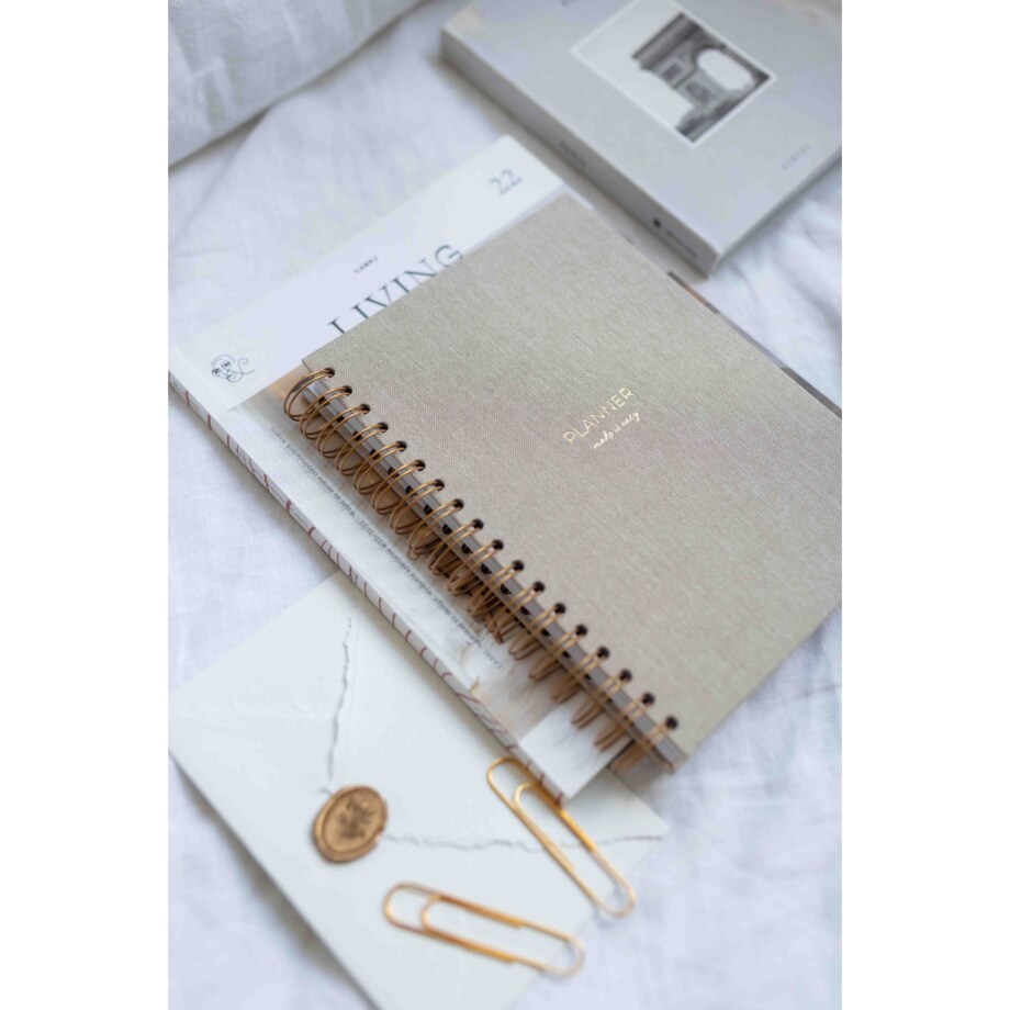 PLANNER NIEDATOWANY TYGODNIOWY – WHITE BEET