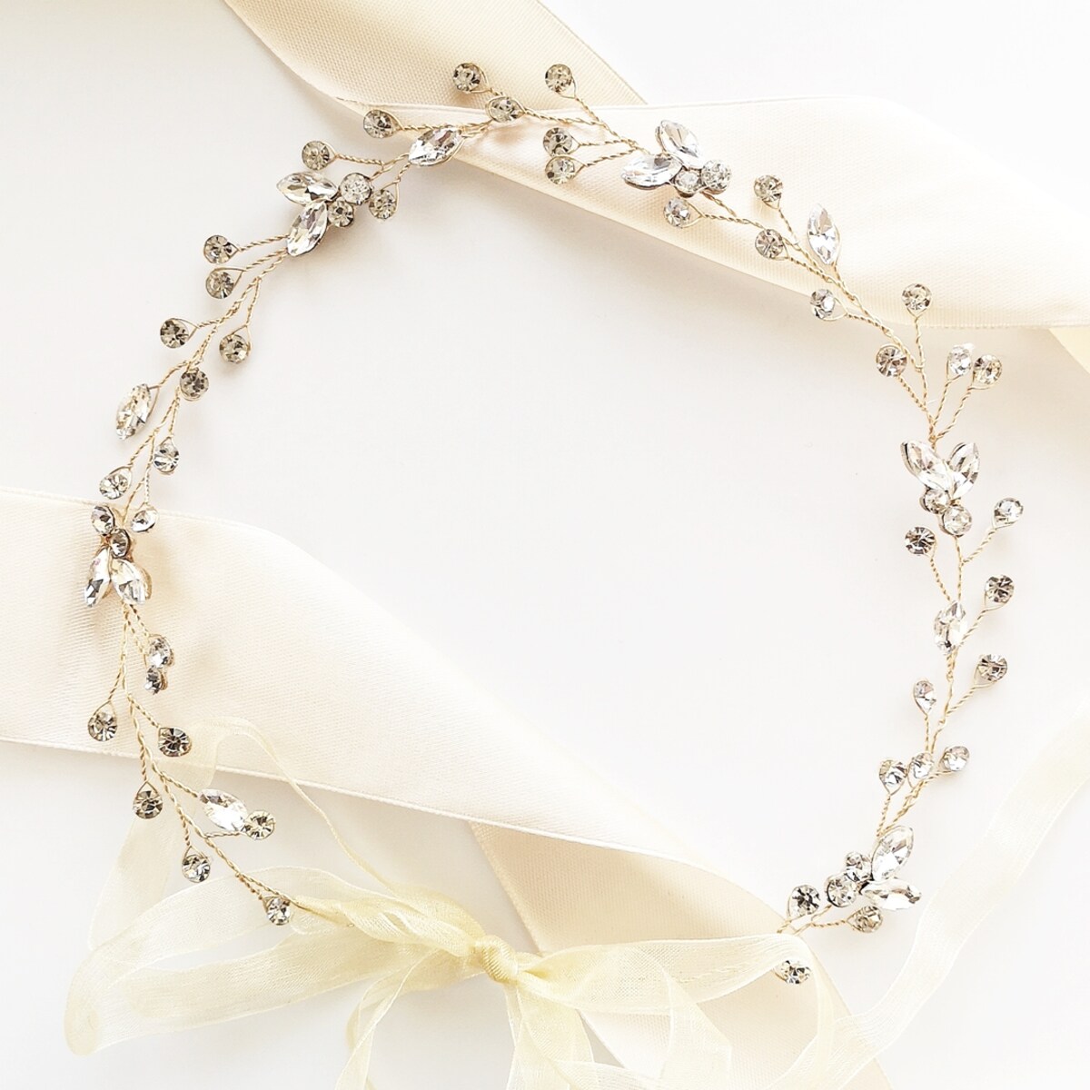 Opaska ślubna złota z cyrkoniami - delikatna i błyszcząca