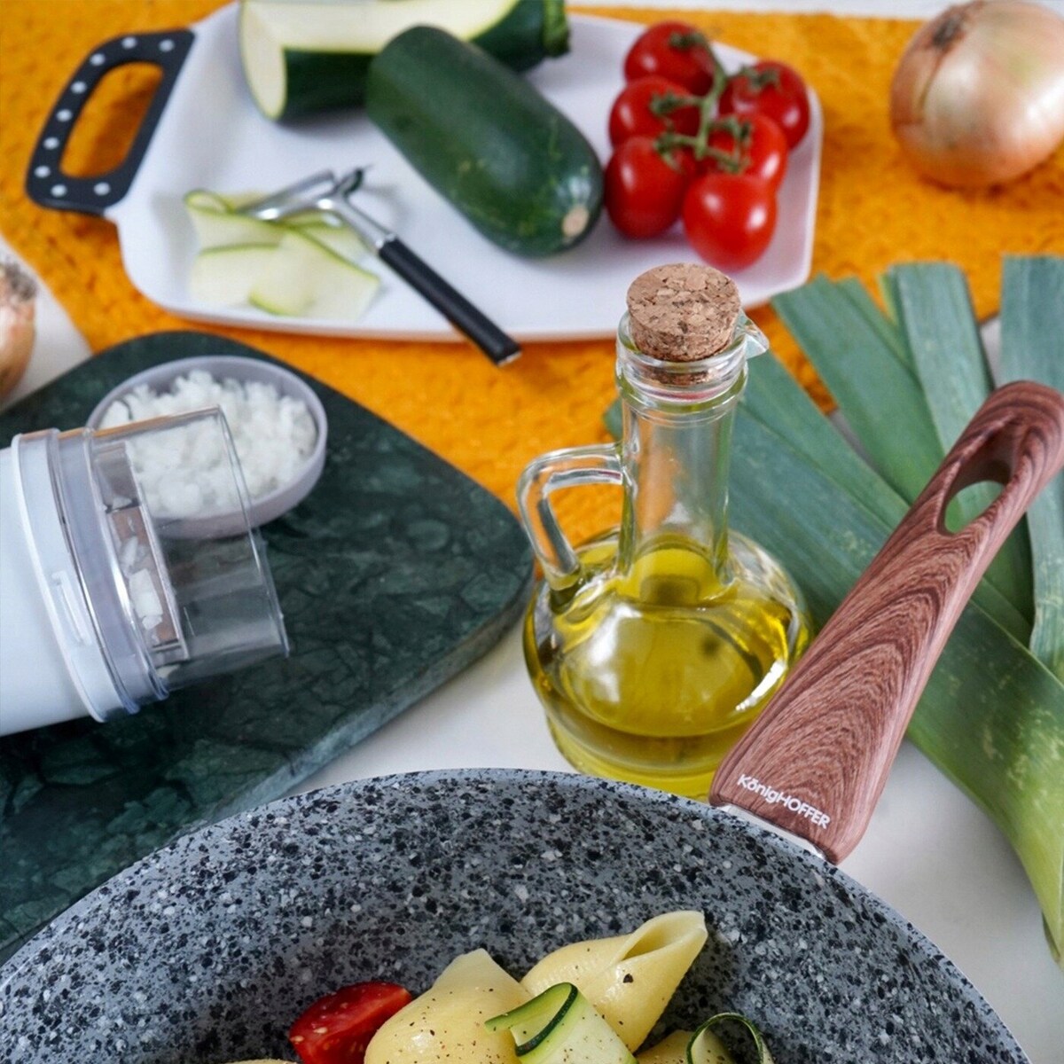 KARAFKA BUTELKA na olej przyprawy kuchenna 240 ml dom restauracja korek