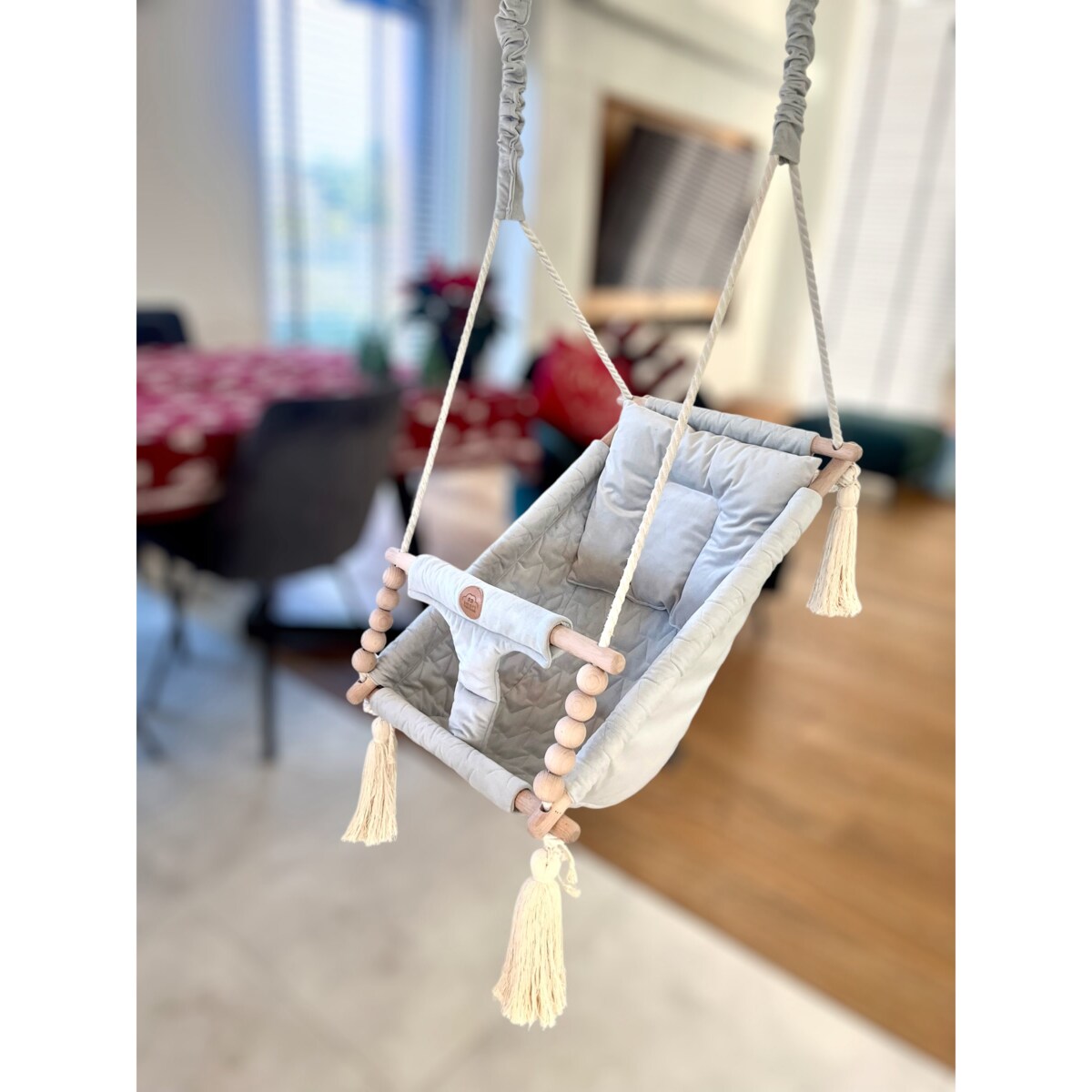 Huśtawka leżaczek - velvet srebrna