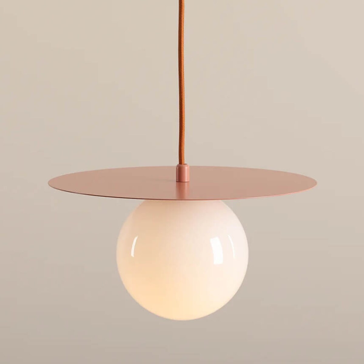 Kulista lampa zwisowa Loop 1125G11_S Aldex okrągła koralowa