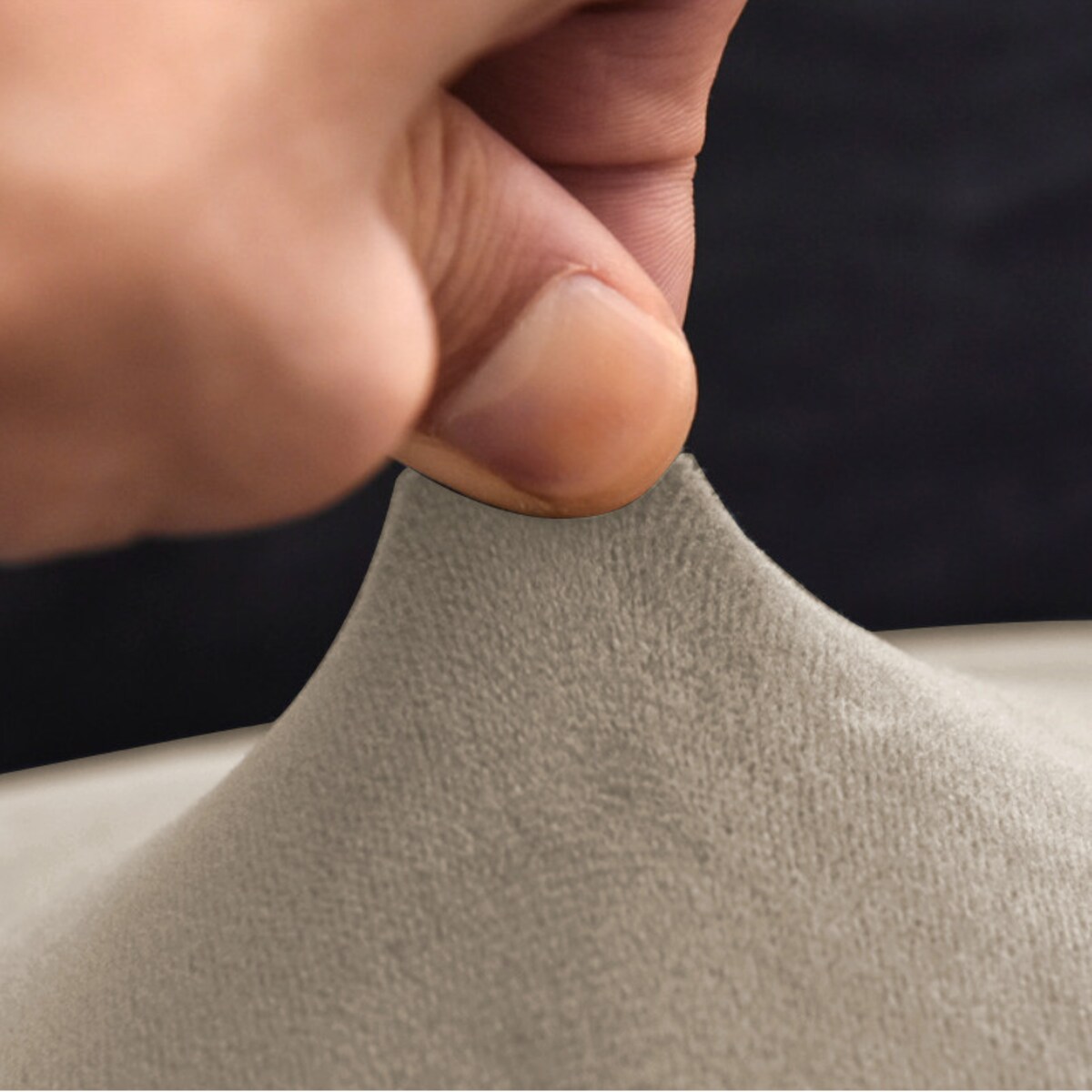 POKROWIEC NA FOTEL USZAK CHŁODNY BEŻ WELUR ELASTYCZNY [22E12]