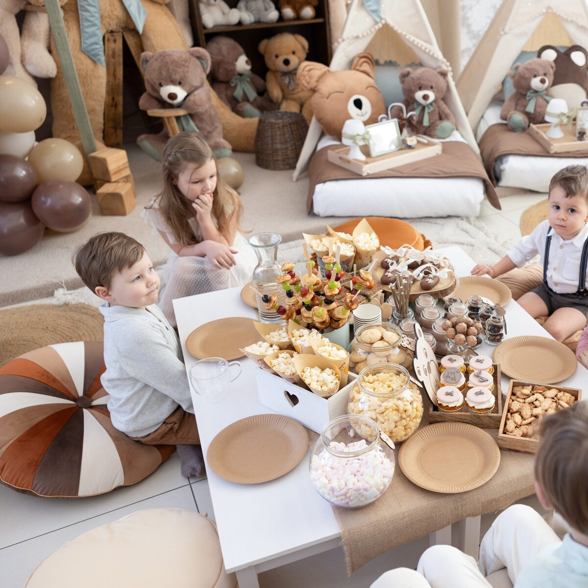 Pufa Teddy Velvet , patchworkowa poduszka 70cm.