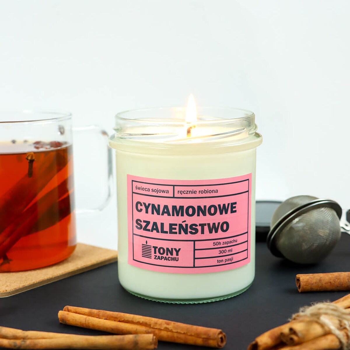 Świeca sojowa naturalna zapachowa CYNAMONOWE SZALEŃSTWO - najlepsza aromatyczna bezpieczna ręcznie robiona w szklanym słoiczku 300ml 50h palenia na prezent upominek