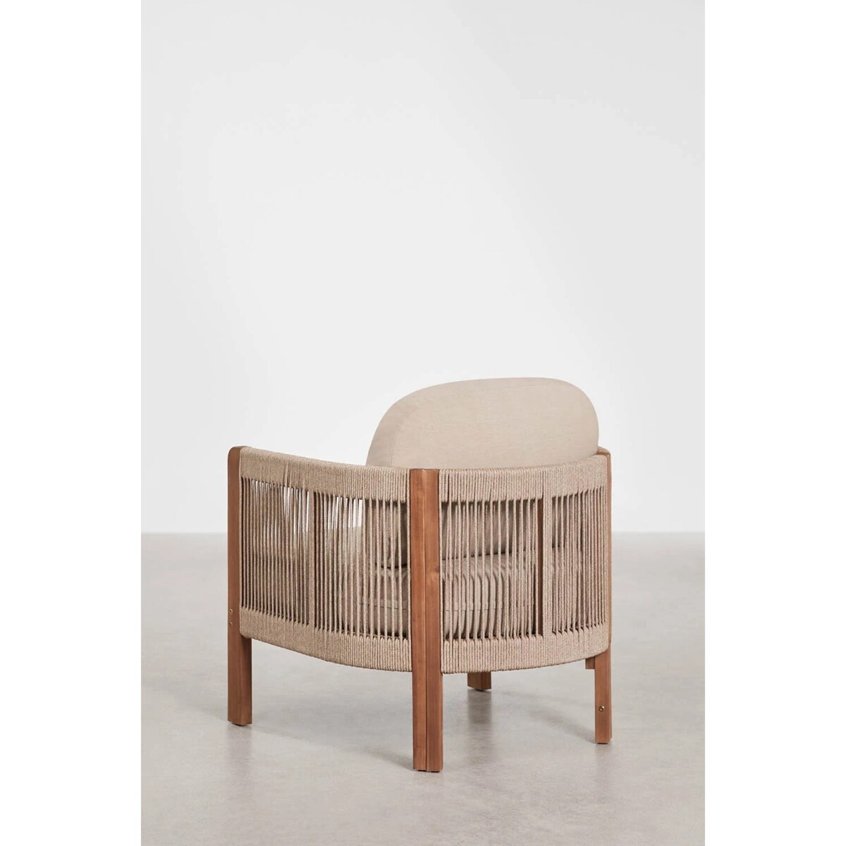 Zestaw ogrodowy: sofa 2-osobowa, 2 fotele i stolik kawowy z drewna akacjowego Serel