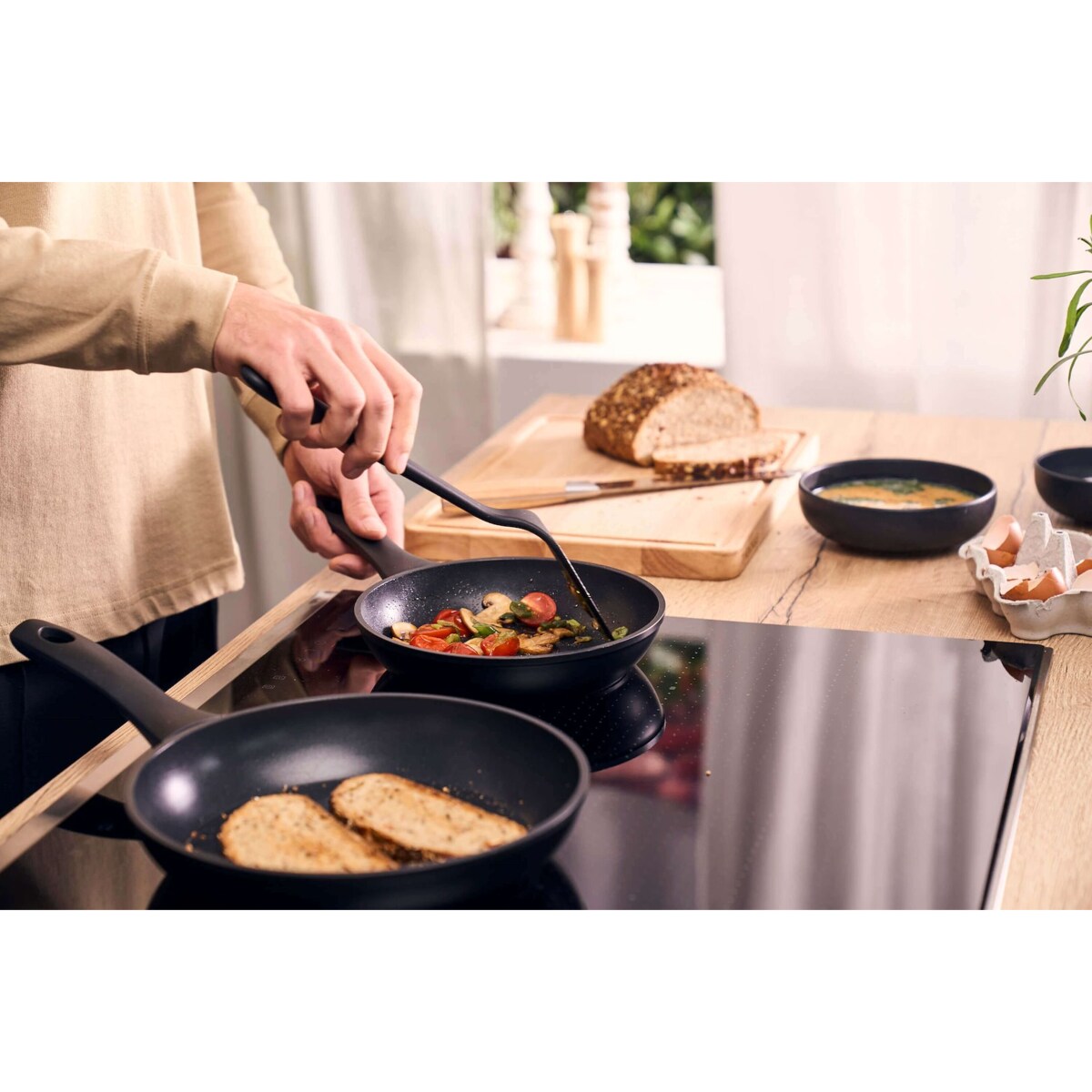 HENCKELS BY ZWILLING BREEZE Patelnia ceramiczna 20 cm