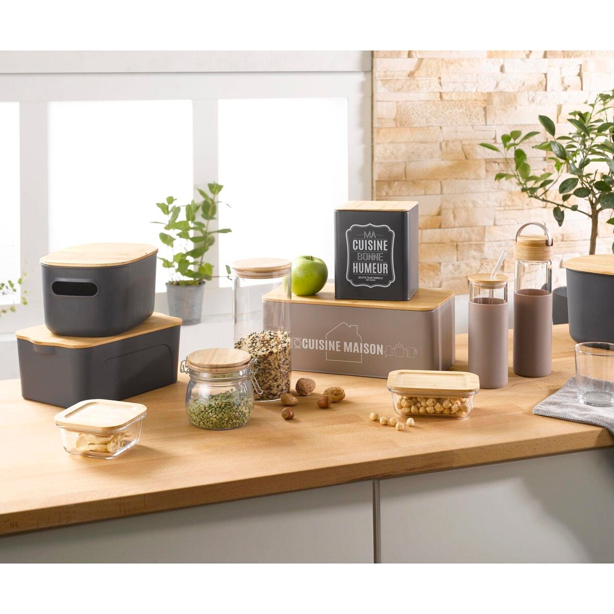 Pudełko z tworzywa sztucznego z bambusowym wiekiem, 26l