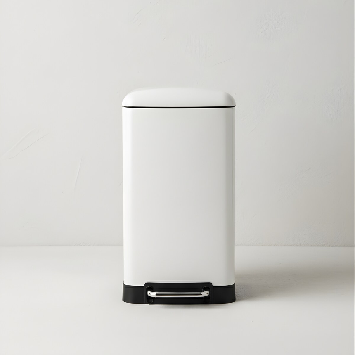 Kosz na śmieci z pedałem MYK, 30 l