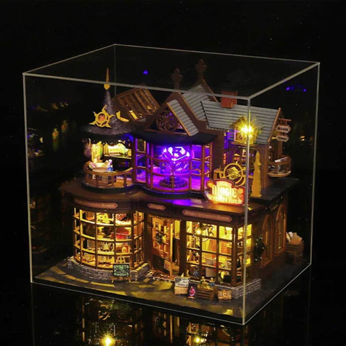 Miniaturowy domek - Skarbiec magicznych artefaktów