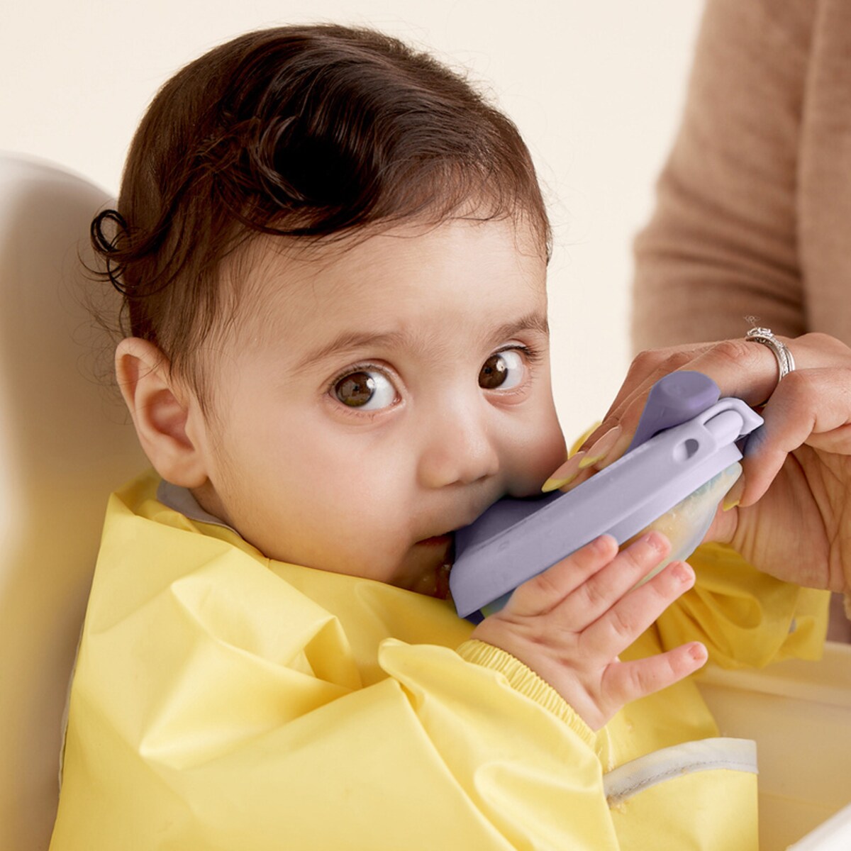 Silikonowa miseczka z pokrywką do karmienia niemowląt i dzieci piwonia b.box